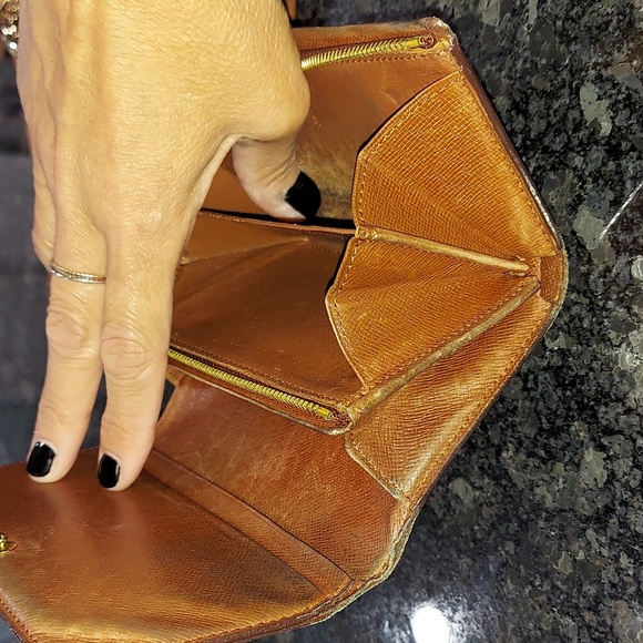 Louis Vuitton Porte Monnaie Billets Tresor, Vintage LV Wallet - Picture 11 of 17